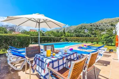 Image de Villa 'Papalaya' avec vue sur les montagnes, Wi-Fi et climatisation