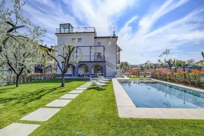 Image de Maison Bellini: near to the beach and with pool