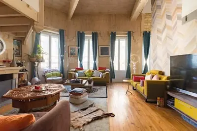 Image de Belle Appartement T2 en Duplex 110m² dans le centre de Bordeaux 5 personnes