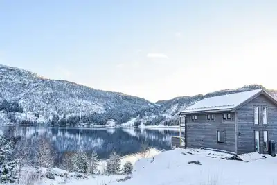 Image de Belle maison à Masfjordnes avec WiFi