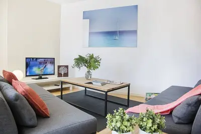 Image de Amazing 2 bedrooms front of the Beach