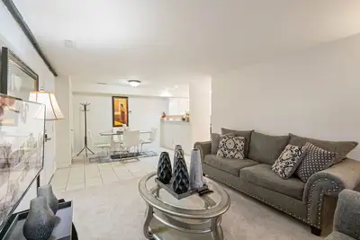 Image de Cozy 2-bedrooms condo in the heart of Stafford