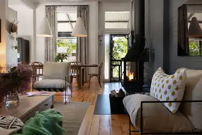 Image de The Elm Tree- Designer Home in the heart of Daylesford