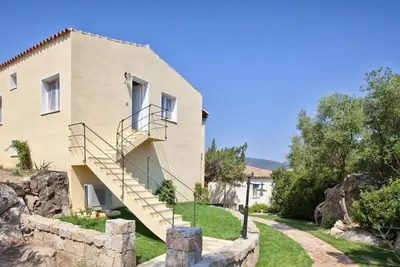 Stella di Gallura Three-room apartment sleeps 7, 2 bathrooms, A. C, Wifi