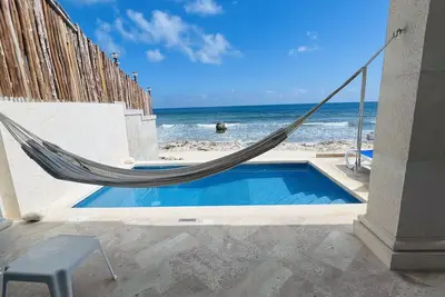 Image de Steps to Sand- Serene Beachfront Getaway in Isla Mujeres, Mexico.