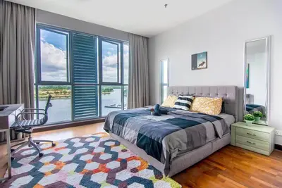 Image de 3br Somerset Suite Near Legoland, Harbour Views
