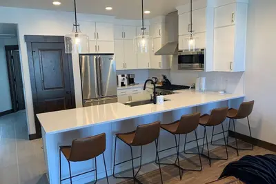 Image de Modern Mountain Townhome Sleeps 12 with Private Hot Tub