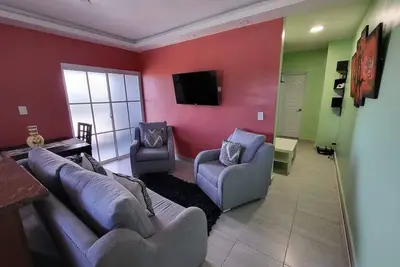 Image de Modern 2 Bedroom Apt 5b