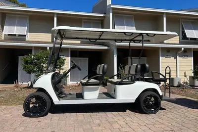 Image de Condo in the Heart of Sandestin with Golf Cart