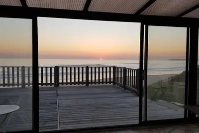 Villa avec véranda en front de mer vue exceptionnelle
