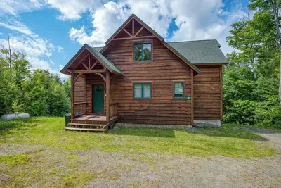 Image de 39 Adams Wulff - Large and spacious home with a hot tub!