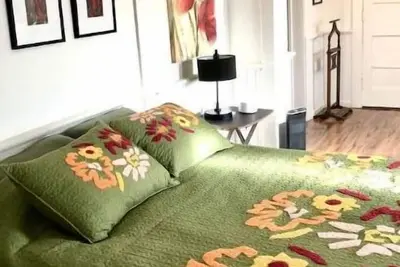 Image de 4Bd 2Ba Converted Historic Church in Uptown Butte!