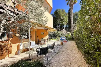Image de Appartement pour 4 personnes avec parking proche des plages et restaurants à Hyères