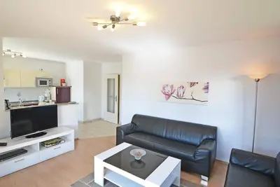 Image de Fantastic, centrally located apartment with Wlan, parking space and balcony -