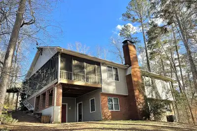 Image de Lake Hartwell home with private dock on deep water cove and water views!