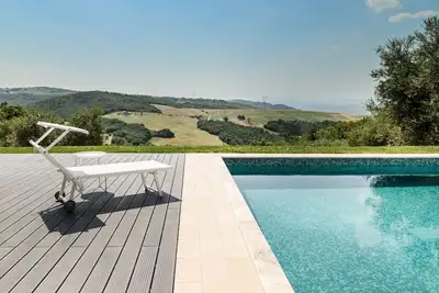 Villa Chiugi - Villa avec piscine privée pour des vacances au cœur de la Toscane