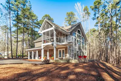 Image de Beautiful Lakehouse on Clarks Hill Lake