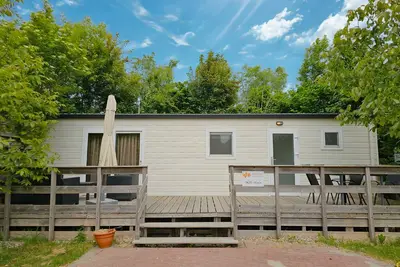 Image de Ok28 holiday chalet with a dog Oostkapelle