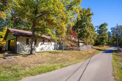 Image de Wraparound Porch & Cozy Fire – Relax in the Smokies!