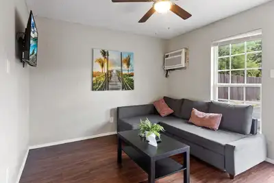 Image de Central Location! ★ 2br w/kitchen ★ExperiencedHosts