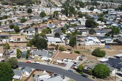 Image de Santee Home Away From Home-Next to parks & trails!