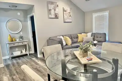 Image de Modern 2bd 2ba - Near I75, No Steps, Free Wifi