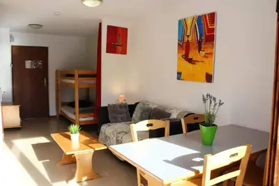 Image de 2 Pieces 4 Personnes Expo Sud