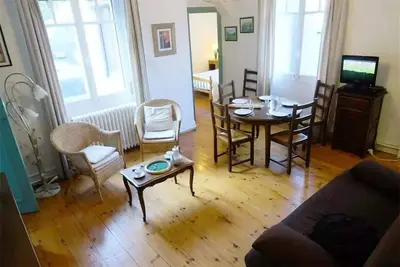 Image de Luchon Plein Centre T3 Pour 7 Pers - Parking - Wifi