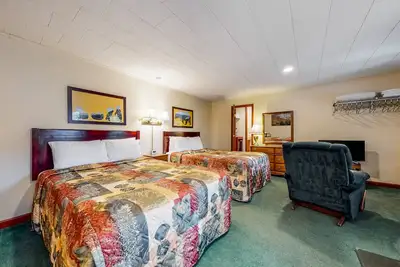 Image de Comfortable motel rooms in a great location with shared resort amenities