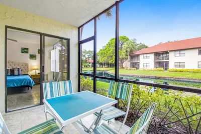 Image de Sunny & Spacious Condo with a Pond View, Shared Pools, Tennis, & Hot Tubs