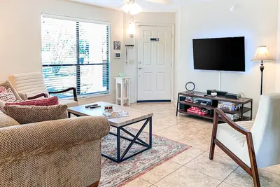 Image de Incredible Condo w\/ Great Location, Shared Grills, Pool & Hot Tub