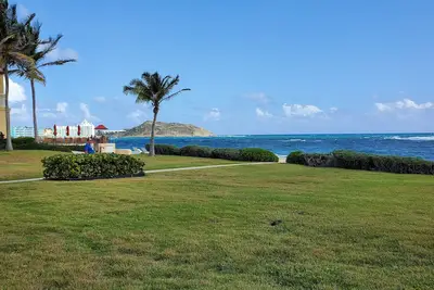 Image de Oceanfront on Dawn Beach St Martin Sleeps 8