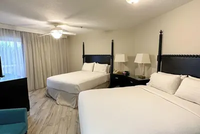 Image de Your Relaxing Getaway Awaits! 3 Convenient Rooms, Island View, Onsite Pool