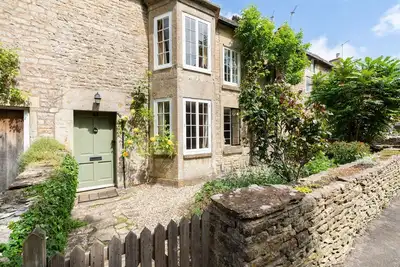 Image de Attractive and stylish Cotswold cottage with wonderful rural views - Pear Tree Cottage, Cherington