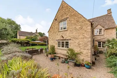 Image de An impressive five bedroom country home in the heart of the Cotswolds - Barnsley Cottage
