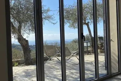 Image de Modern architect's house in olive grove with sea views