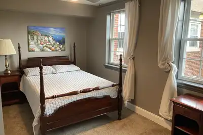 Image de Treetop Rosslyn with loft - Georgetown-walkable