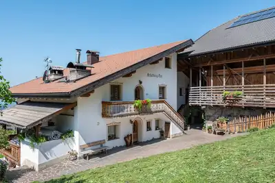 Image de Appartement 'Schildberghof Santner' avec vue sur les montagnes, balcon et Wi-Fi
