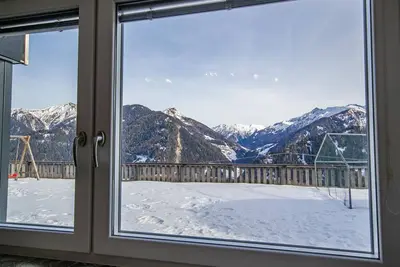 Image de Ferienwohnung Gstrein - Holiday apartment with large garden