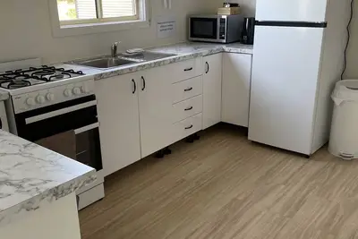 Image de Beach Front Cabin 1 - Two Bedroom Self Contained