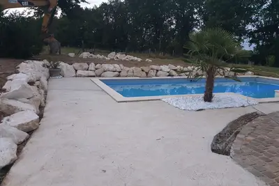 Image de Villa avec piscine et jacuzzi privatif, jolie vue