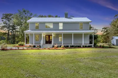 Image de 3bed/2bath Country Lakehouse