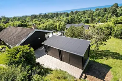 Image de Maison confortable de 3 chambres à.