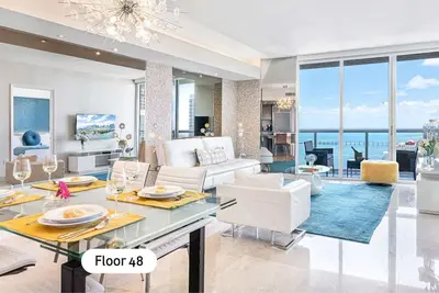 Mvr| Free Spa, Gym & Wi-Fi in a Premium 48th-Floor Stay