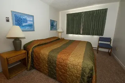 Image de Twin Rivers Condominiums by Alderwood Colorado Management