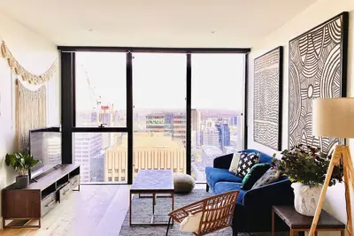 Image de Contemporary 2br apt in central Melb-Collins House