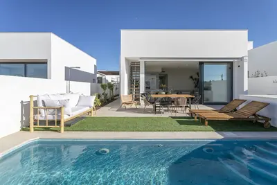 Image de Beautiful villa with private pool, 350m from beach, astonishing views