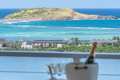 Image de Gorgeous villa with a breathtaking view on the sole lagoon of St Barth