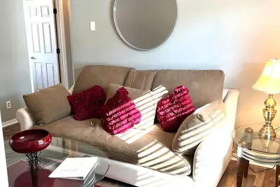 Image de Fully Furnished Executive Rental 2-Bed 1-Bath Pets Allowed