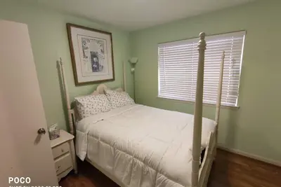 Image de Cozy 3 bed home with a touch of Paris